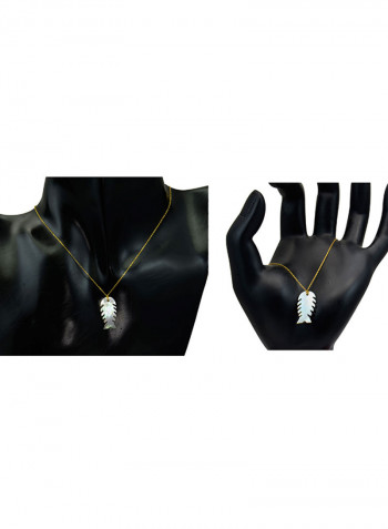 18 Karat Gold Fishbone Shape Mother Of Pearl Pendant And Chain Bracelet Set