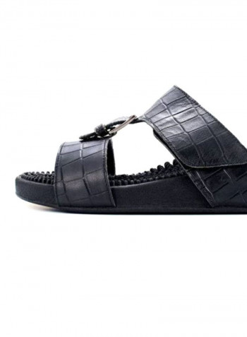 Japanese Massager Musashi Sandals Black