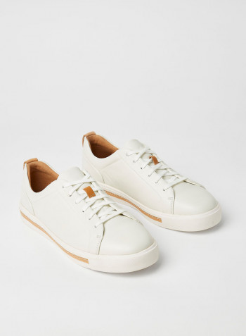 Un Maui Leather Sneakers White