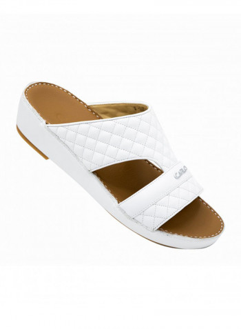 Carlo Arabic Footwear 1393 Size 6 White