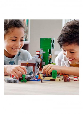 834-Piece Minecraft The Creeper Mine Building Toy