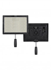 600-Piece LED Video Photography Fill Light Lamp YN600S Black