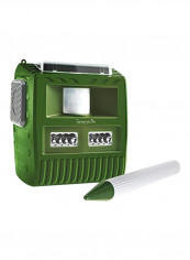 Waterproof Solar Pest Repeller Green/Silver