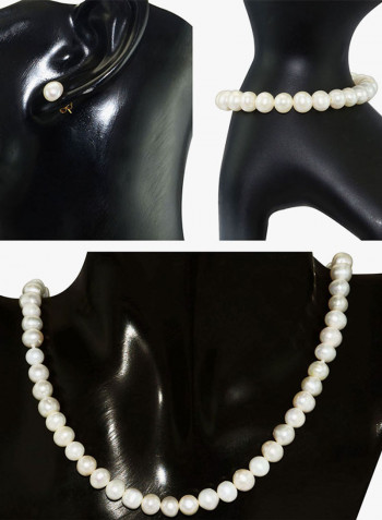 18 Karat Gold White Pearl Strand Jewellery Set