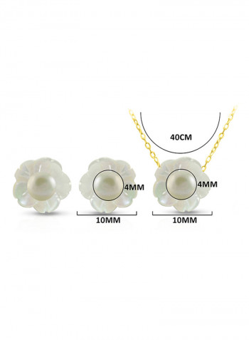 Set f 2 18 Karat Gold Mother Of Pearl Shell With Pearl Necklace and Earrings