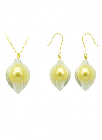 Set of 2 18 Karat Gold Calla Lily Mother Of Pearl Earrings and Bracelet