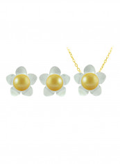 Set of 2 18 Karat Gold Mother Of Pearl Flower Design With Pearl Necklace and Earrings