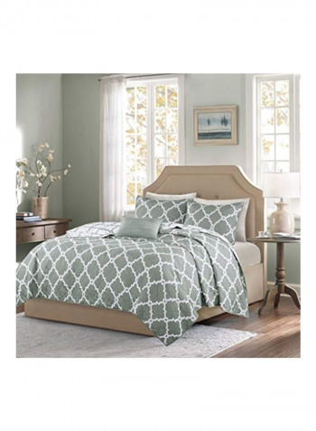 4-Piece Merritt Coverlet Set Polyester Grey/White Full/Queen