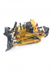 Die-Cast Alloy Heavy Bulldozer Engineering Truck 22x22x22cm
