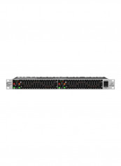 Ultragraph Pro 15 Band Stereo Graphic EQ With FBQ Amplifiers/Pre-Amplifiers FBQ1502HD Black