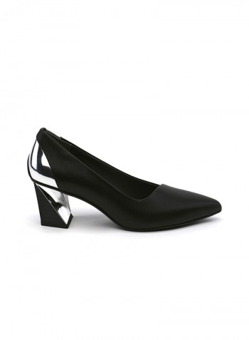 Twist Flow Pumps Black