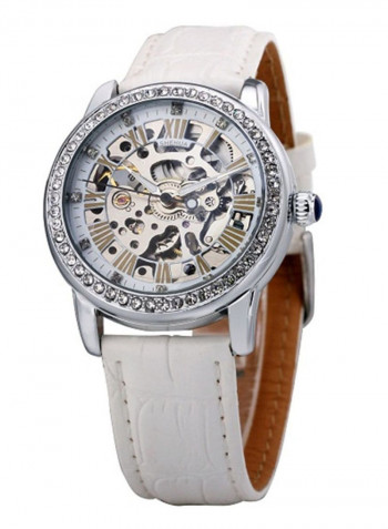 Women's Round Shape Analog Watch NSSB037005727
