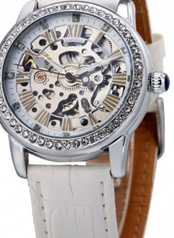 Women's Round Shape Analog Watch NSSB037005727