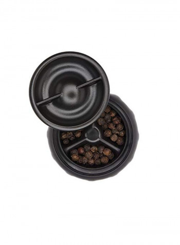 2-Piece Good Grips Salt And Pepper Grinder Set Black 2.6 x 5.9 x 7.6inch