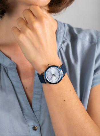 Women's Silicone Analog Wrist Watch 1782027
