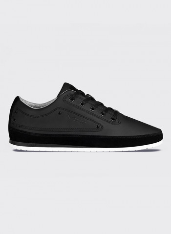 Yacht Lace-up Sneaker Black