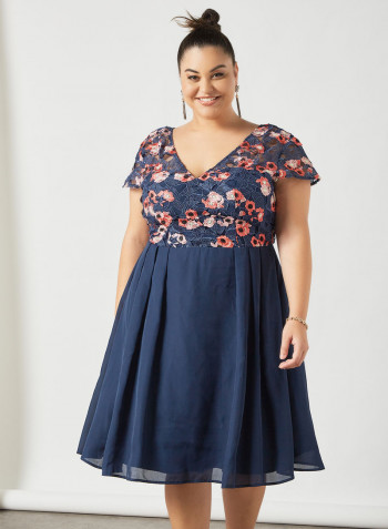 Plus size Floral Crochet Detail Dress Navy