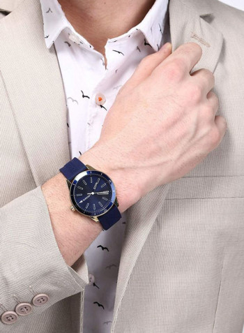 Men's Rubber Strap Analog Quartz Wrist Watch 2011008