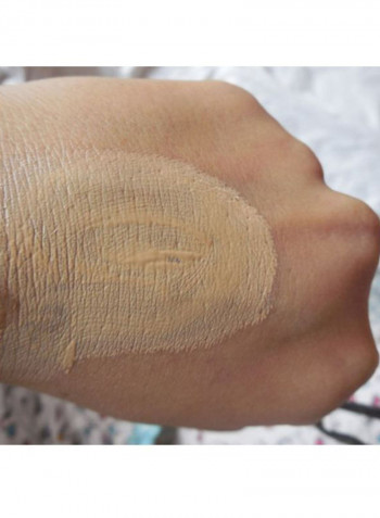 Touche Eclat Liquid Foundation BR10