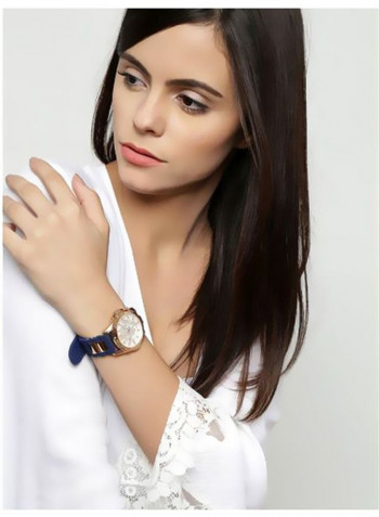 Women's Silicone Analog Wrist Watch W0325L8