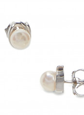 18 Karat White Gold Freshwater Pearl Horseshoe Stud Earrings