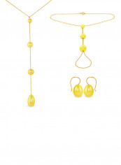 18 Karat Gold Gradual Built-in With Drop Pearl 3 Piece Jewellery Set