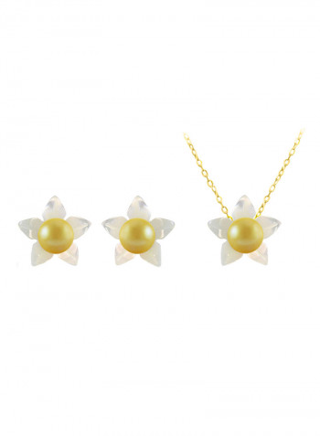 18 Karat Solid Yellow Gold 10 mm Mother Of Pearl Flower Shape With 4 mm Pearl Jewellery Set