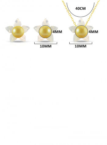 18 Karat Solid Yellow Gold 10 mm Mother Of Pearl Flower Shape With 4 mm Pearl Jewellery Set