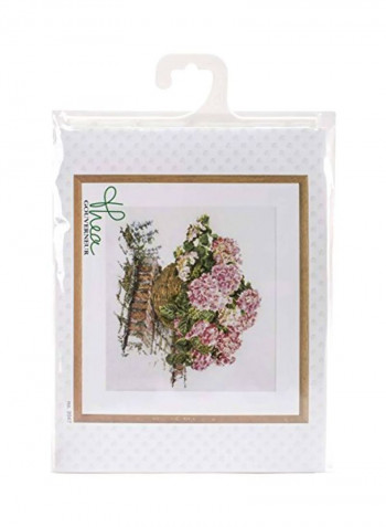 16-Piece Cross Stitch Kit White