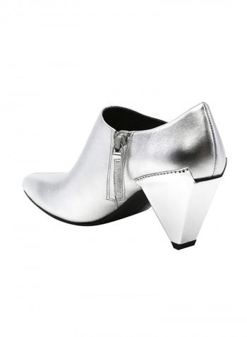 Delta Pure Pumps Silver