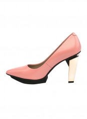 Lev Pumps Peach
