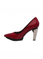 Lev Pumps Red