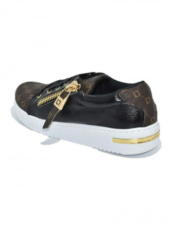 Women's Printed Low Top Sneakers أسود/بني