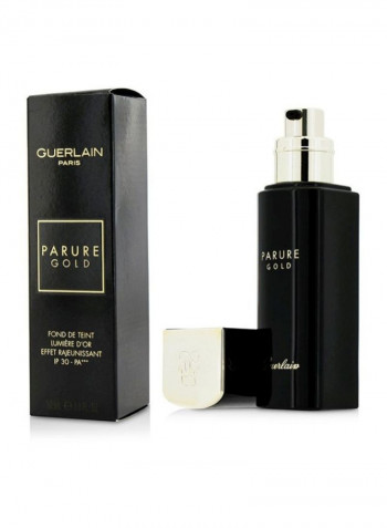 Parure Gold Rejuvenating Gold Radiance Foundation SPF30 24 Medium Golden