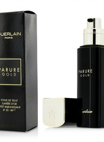 Parure Gold Rejuvenating Gold Radiance Foundation SPF30 24 Medium Golden