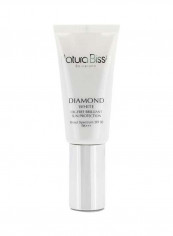 Diamond White Oil-Free Brilliant Protection SPF50 PA+++ 30ml