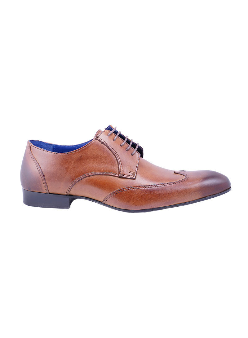 Classic Lace-Up Formal Shoes Brown