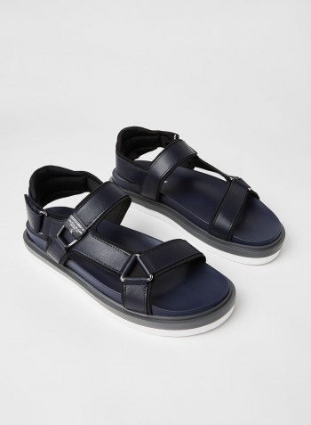 Karabine Flat Sandals كحلي