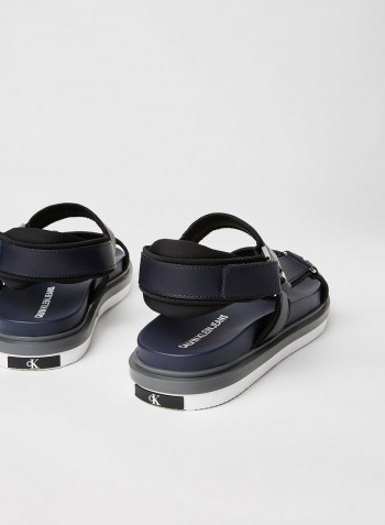 Karabine Flat Sandals كحلي