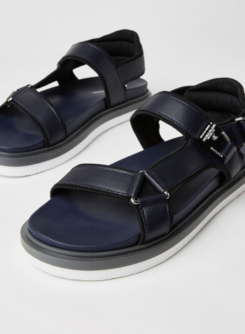 Karabine Flat Sandals كحلي
