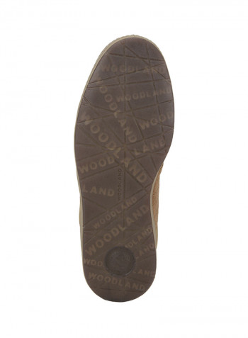 Casual Low Top Sneaker Camel
