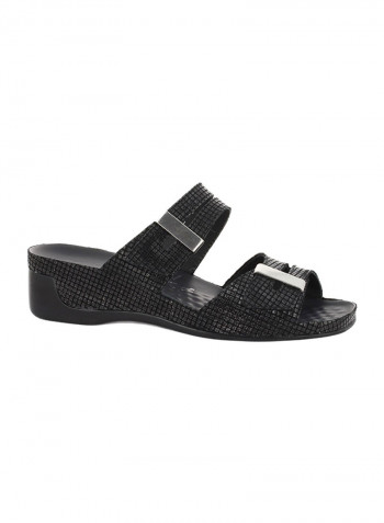 Classic Shiny  Slip-On Sandals Black