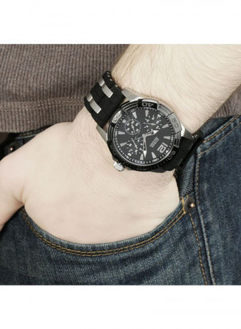 Men's Water Resistant Analog Watch W0366G1