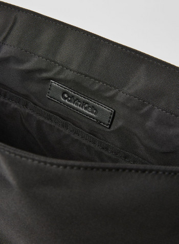 Recycled Polyester Messenger Bag Black