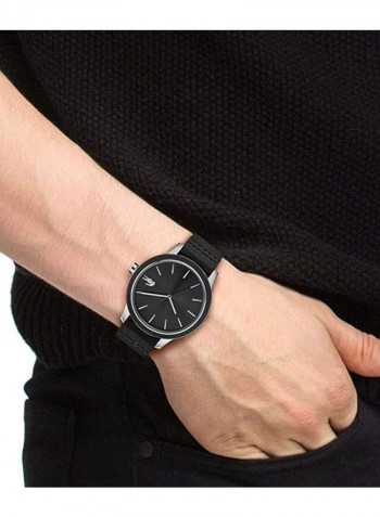 Men's Silicone Analog Wrist Watch 2011087