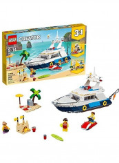 597-Piece Creator 3-in-1 Cruising Adventures Building Toy