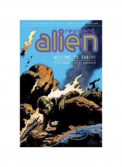 Resident Alien Volume 1: Welcome To Earth! Paperback