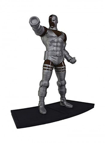DC Teen Titans Cyborg Scale Polystone Statue 11x10x6inch
