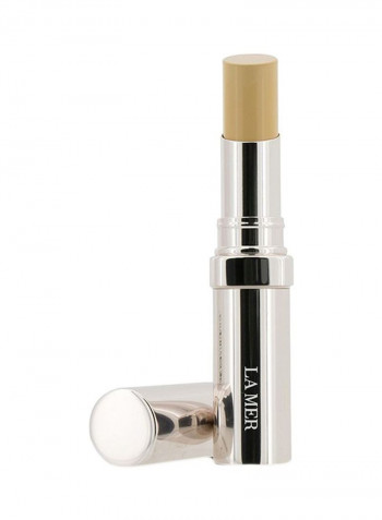 The Concealer 12 Light