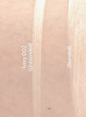 Luminizer Radiance Booster Pen 02 Ivory